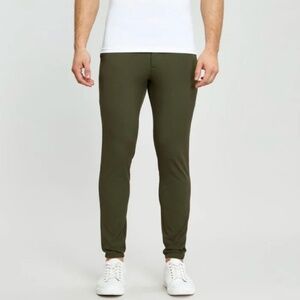 Tailored Athlete- EVERYDAY TECH PANTS IN KHAKI